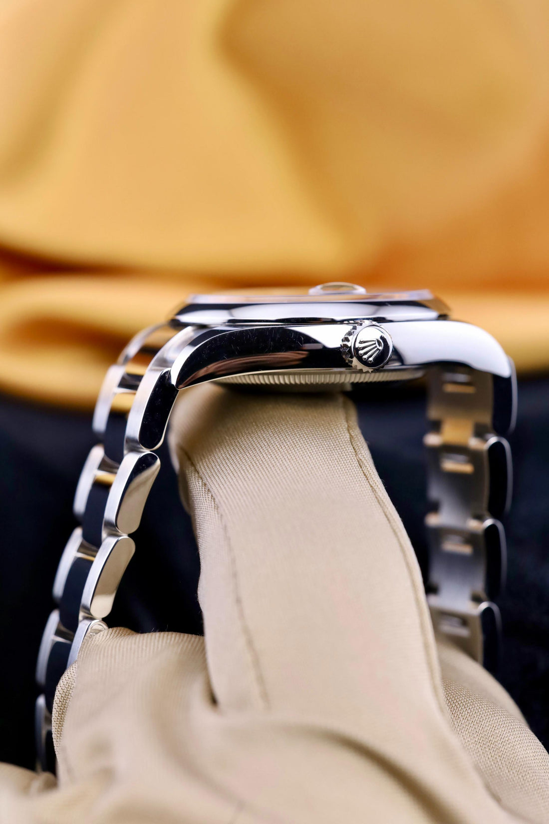 Rolex Datejust 36 Stainless Steel Bright Blue Index Dial & Smooth Domed Bezel Oyster Bracelet - 126200 - 2020