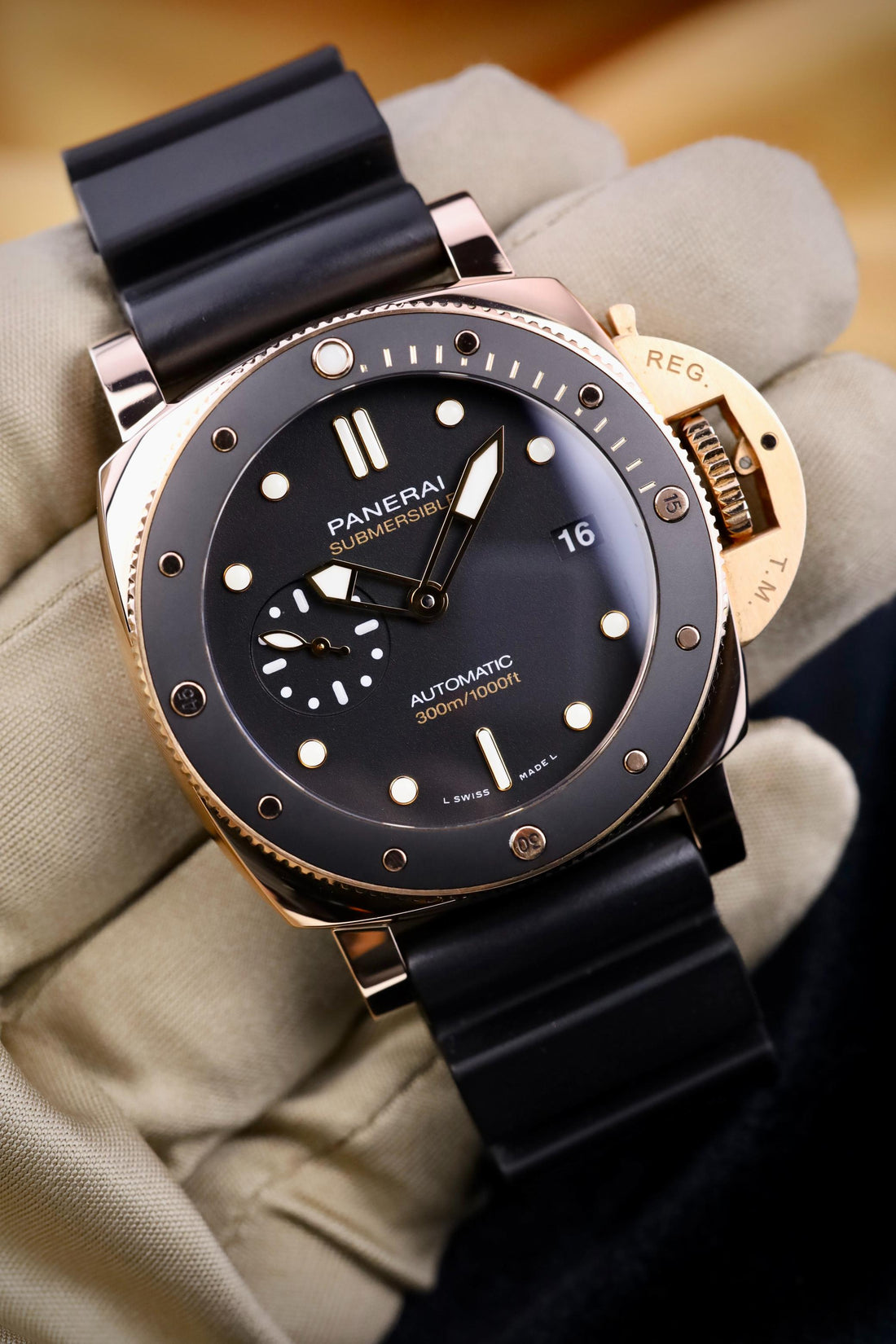 Panerai Submersible Goldtech 42mm Black Dial Watch - PAM02164 - 2023 - Mint Pre-owned